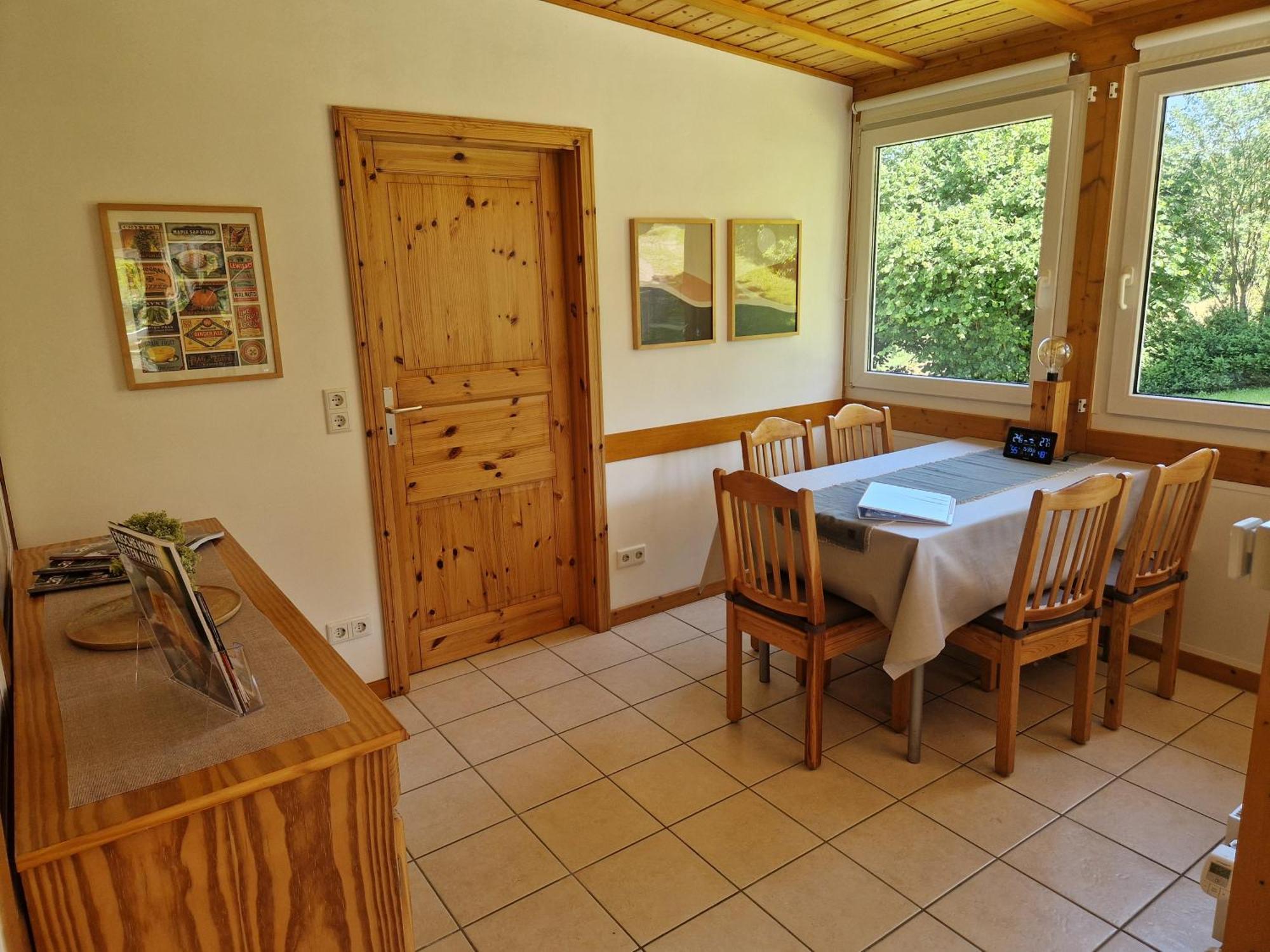 Ferienhaus Berghausen Am Hennesee Мешеде Екстериор снимка