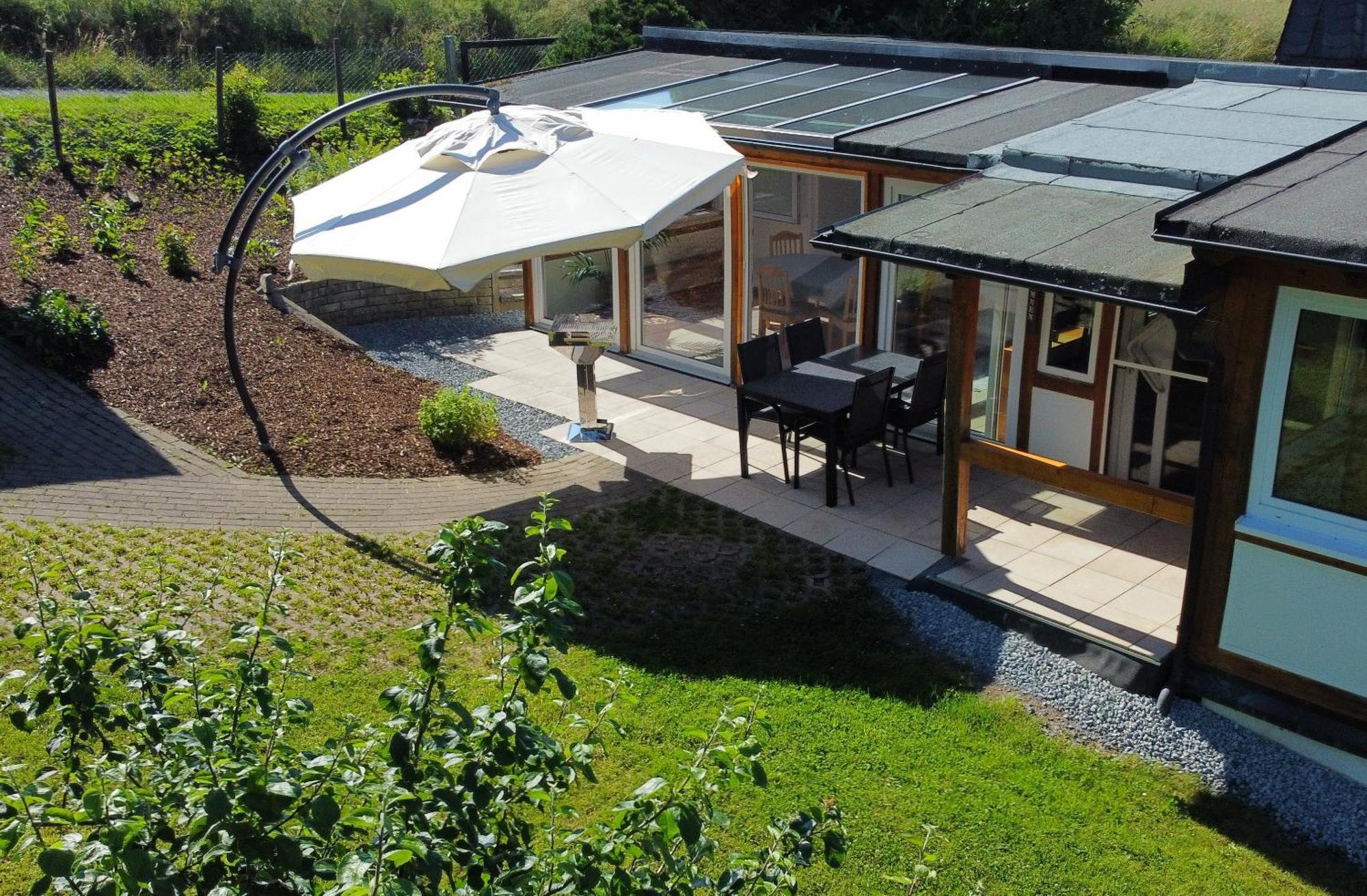 Ferienhaus Berghausen Am Hennesee Мешеде Екстериор снимка